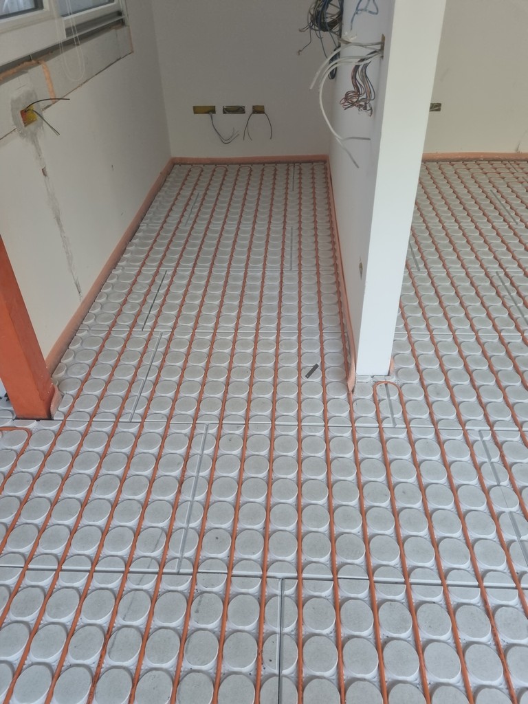 Ogrevanje – radiatorji in talno gretje – izvedeno delo 13, Ljubljana