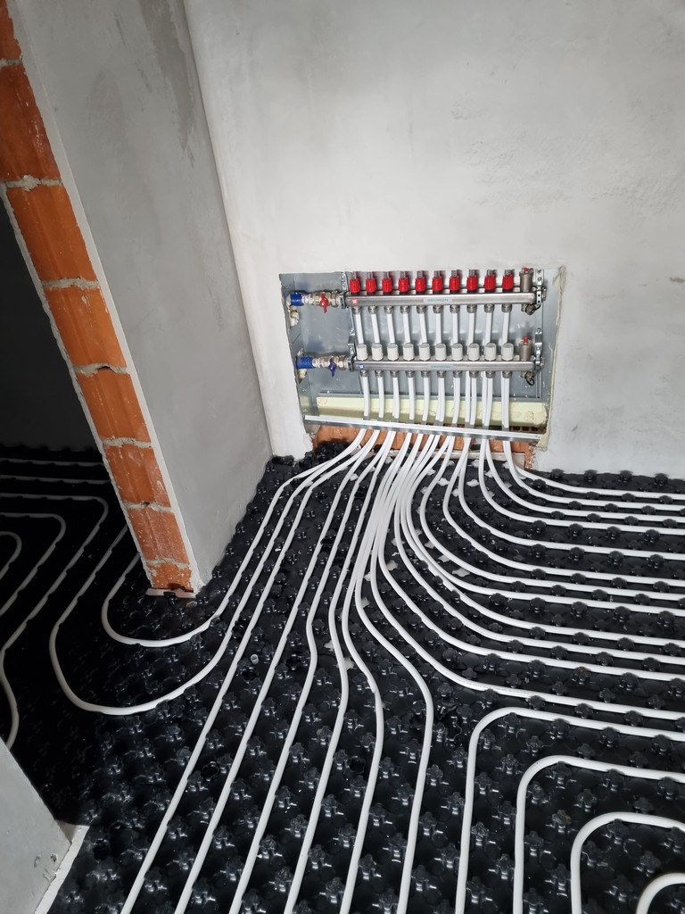 Ogrevanje – radiatorji in talno gretje – izvedeno delo 02, Ljubljana