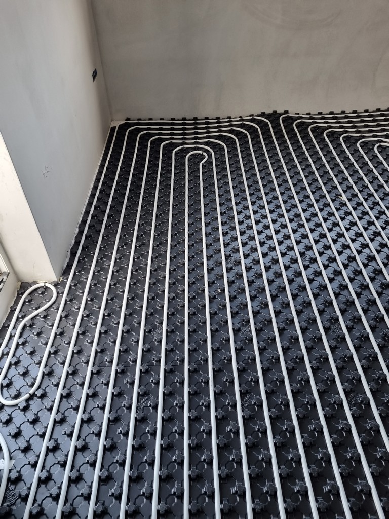 Ogrevanje – radiatorji in talno gretje – izvedeno delo 21, Ljubljana