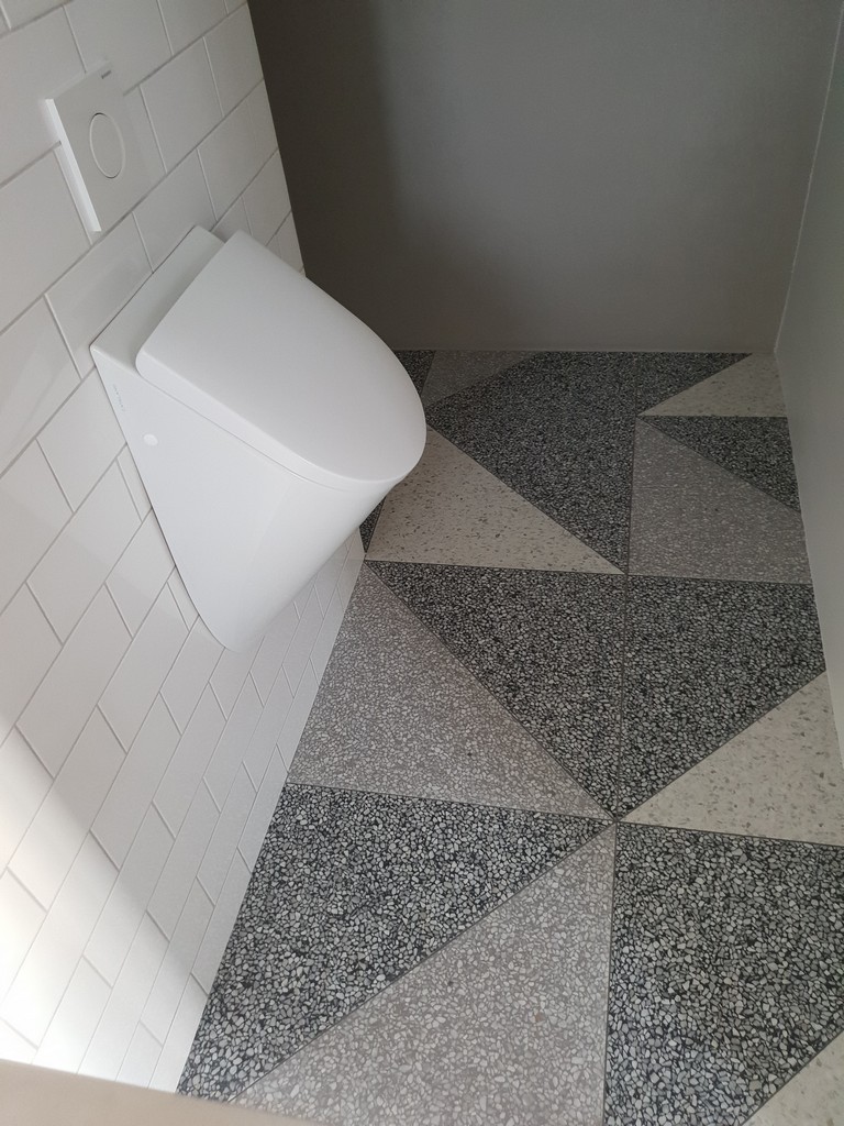 Vodovodne inštalacije – izvedeno delo 33, Ljubljana
