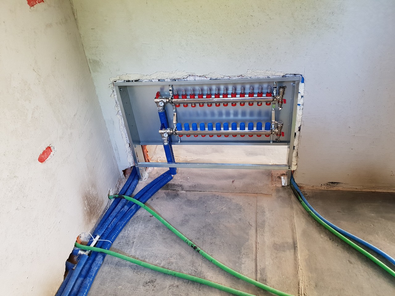 Ogrevanje – radiatorji in talno gretje – izvedeno delo 01, Ljubljana